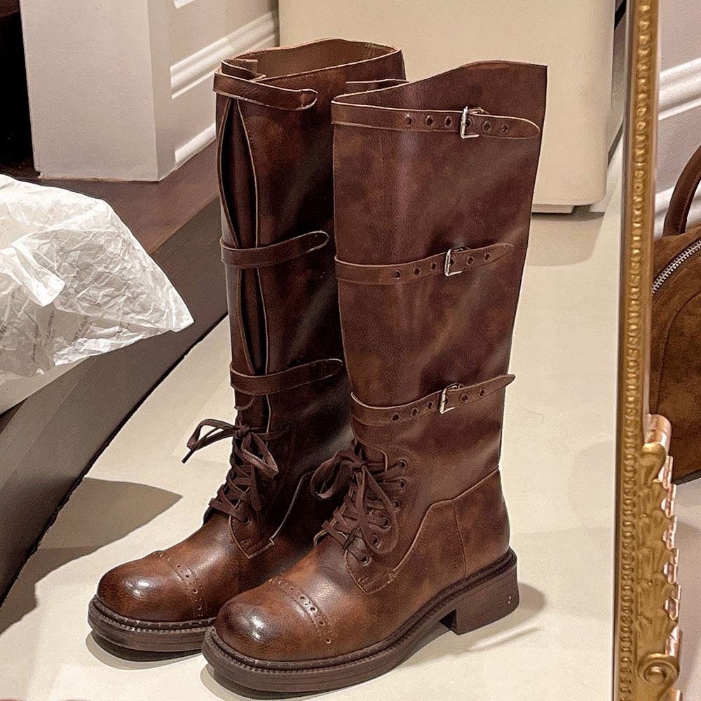 Street Fashion Designer - Sepatu Bot Setinggi Lutut Wanita Desain