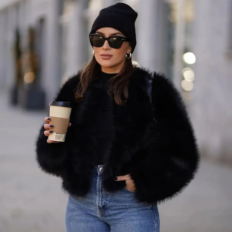 Street Fashion Week - Jaket Bulu Pendek Wanita Musim Dingin