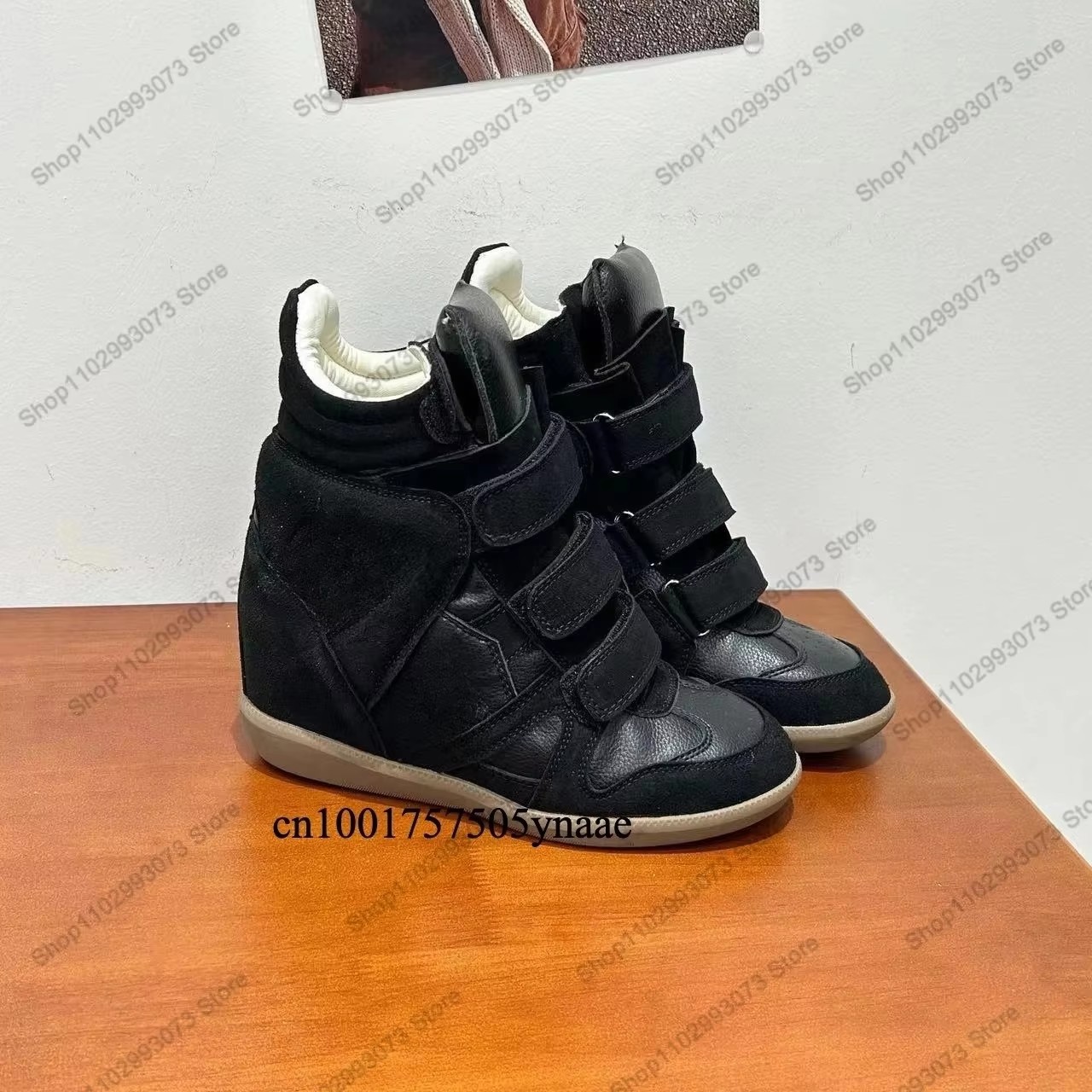 Street Fashion Walk - Sepatu Sneakers Wanita Hak Tinggi Tersembunyi