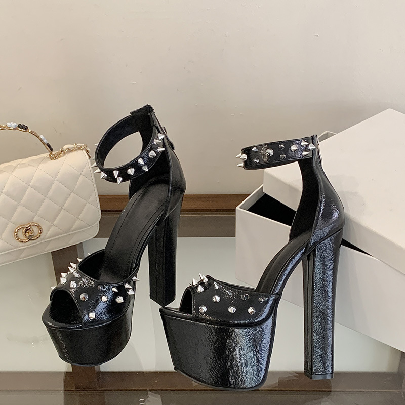 Sandal Platform Wanita dengan  - Street Fashion Designer ulasan dan harga