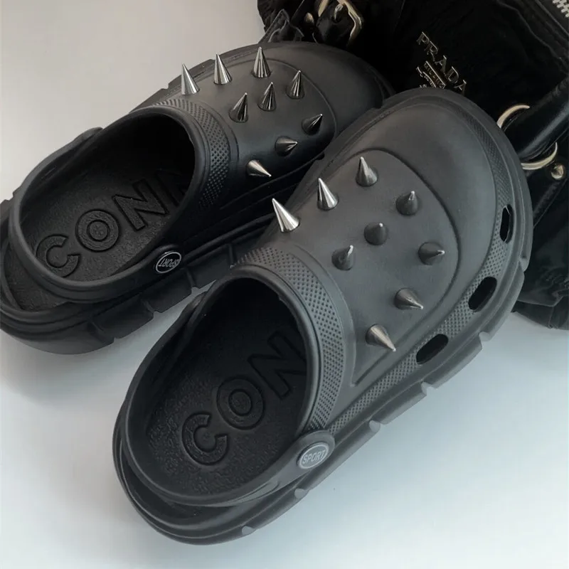 Sepatu Lubang Keling Gaya Y2K  - Street Fashion Y2K ulasan dan harga