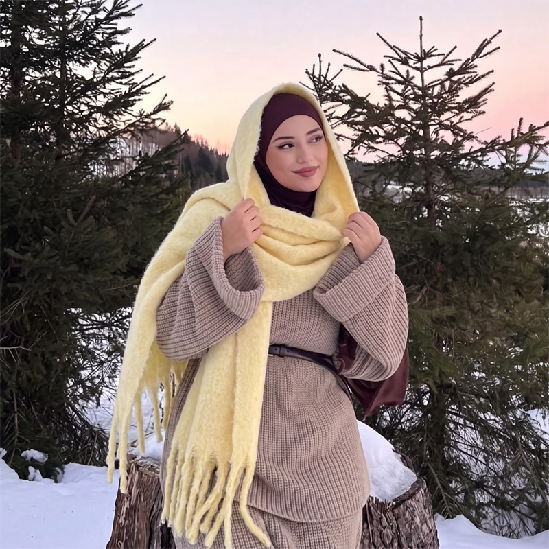 Syal Rumbai Mohair Polos Vinta - Street Fashion Hijab ulasan dan harga