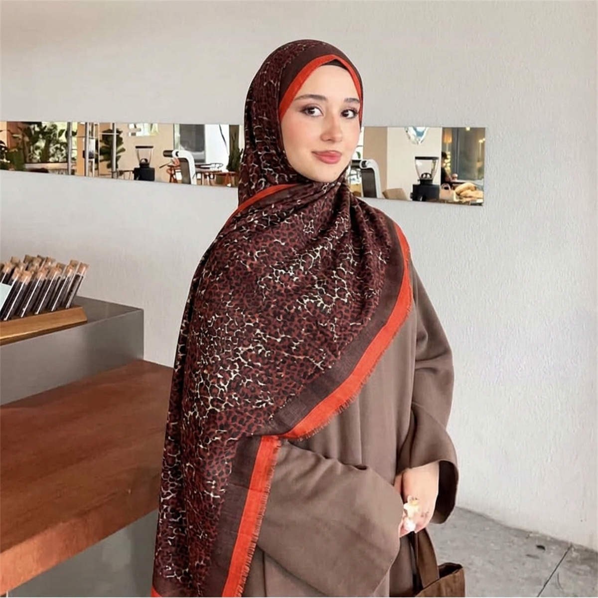 Jilbab Motif Leopard Vintage,  - Street Fashion Hijab ulasan dan harga