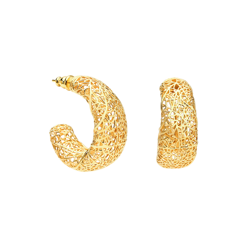 Anting Berongga Bentuk C IVOG  - Street Fashion Website ulasan dan harga