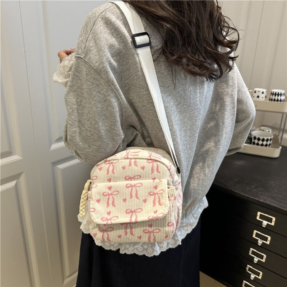 Tas Selempang Kecil Wanita Bah - Street Fashion Korean Girl ulasan dan harga